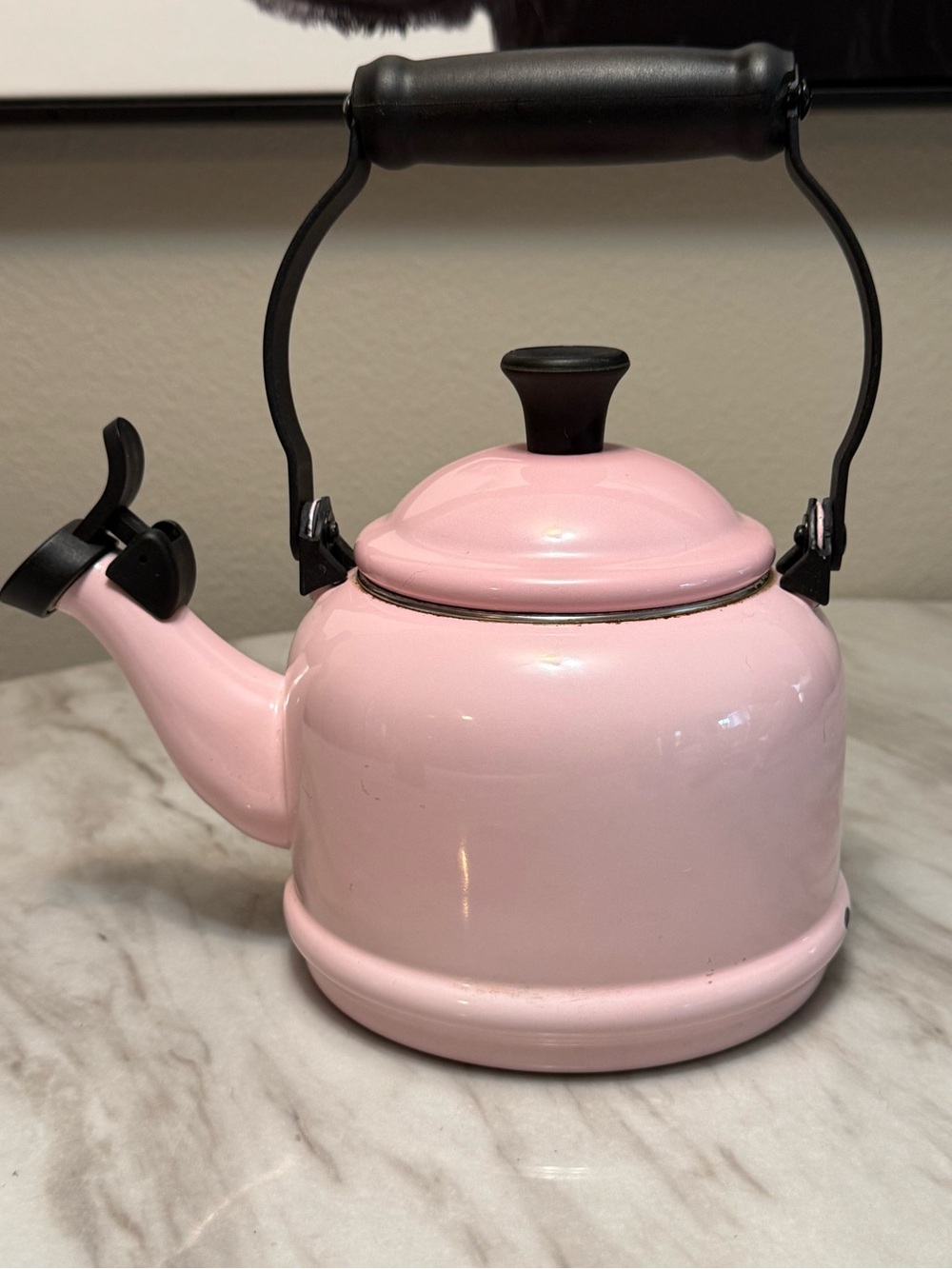 Lu Crescent powder pink tea pot 1.25 US Qt